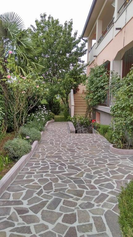 Rina Apartments 라빈 외부 사진